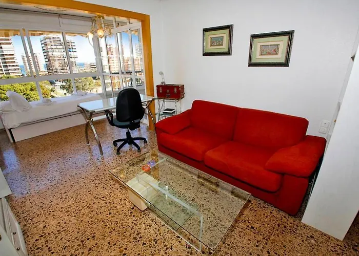 Garden Apartment With Pool And Ac