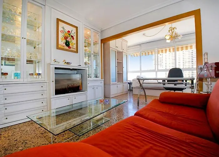 Garden Apartment With Pool And Ac